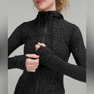 SOLD Lululemon Hooded Define Jacket Nulu leopard camo size 8 like new